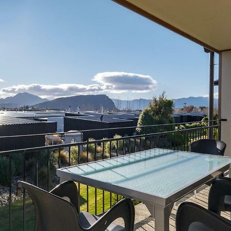 Rocky Mountain Apartment 129 Wanaka Bagian luar foto