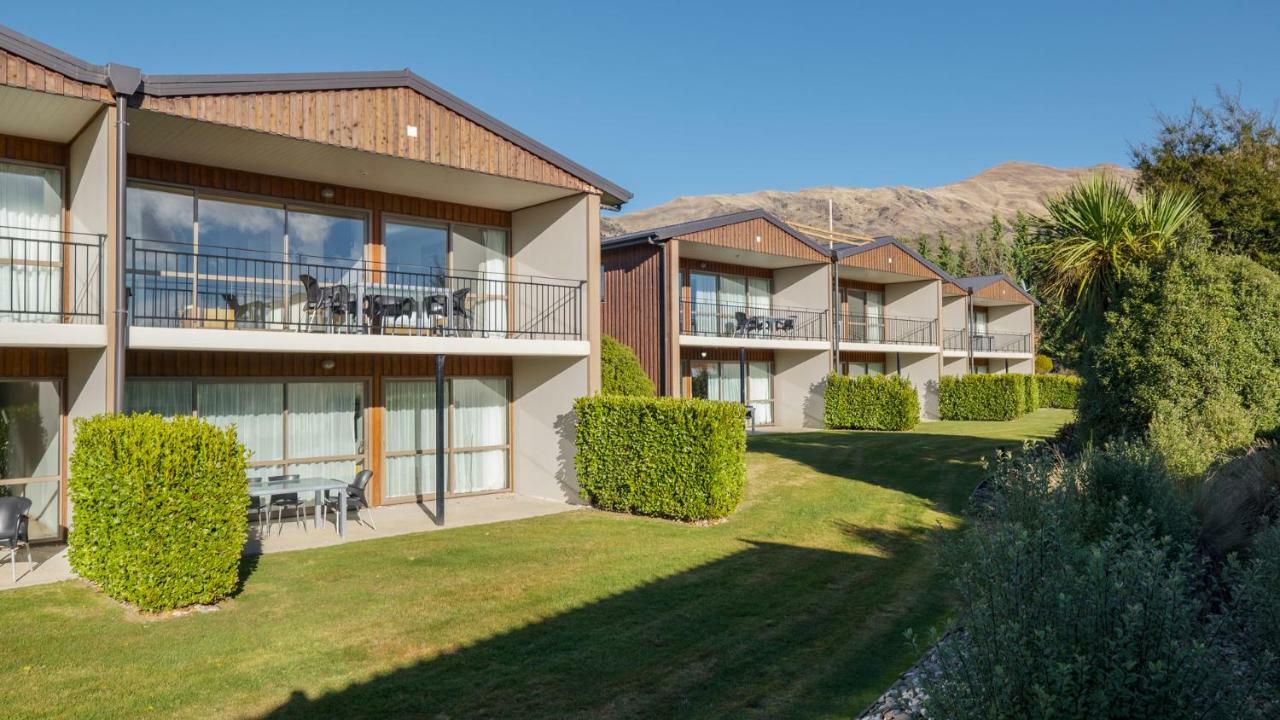 Rocky Mountain Apartment 129 Wanaka Bagian luar foto